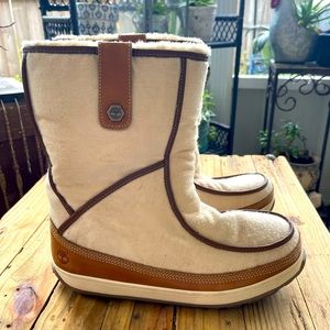 Timberland warm soft shearling boots